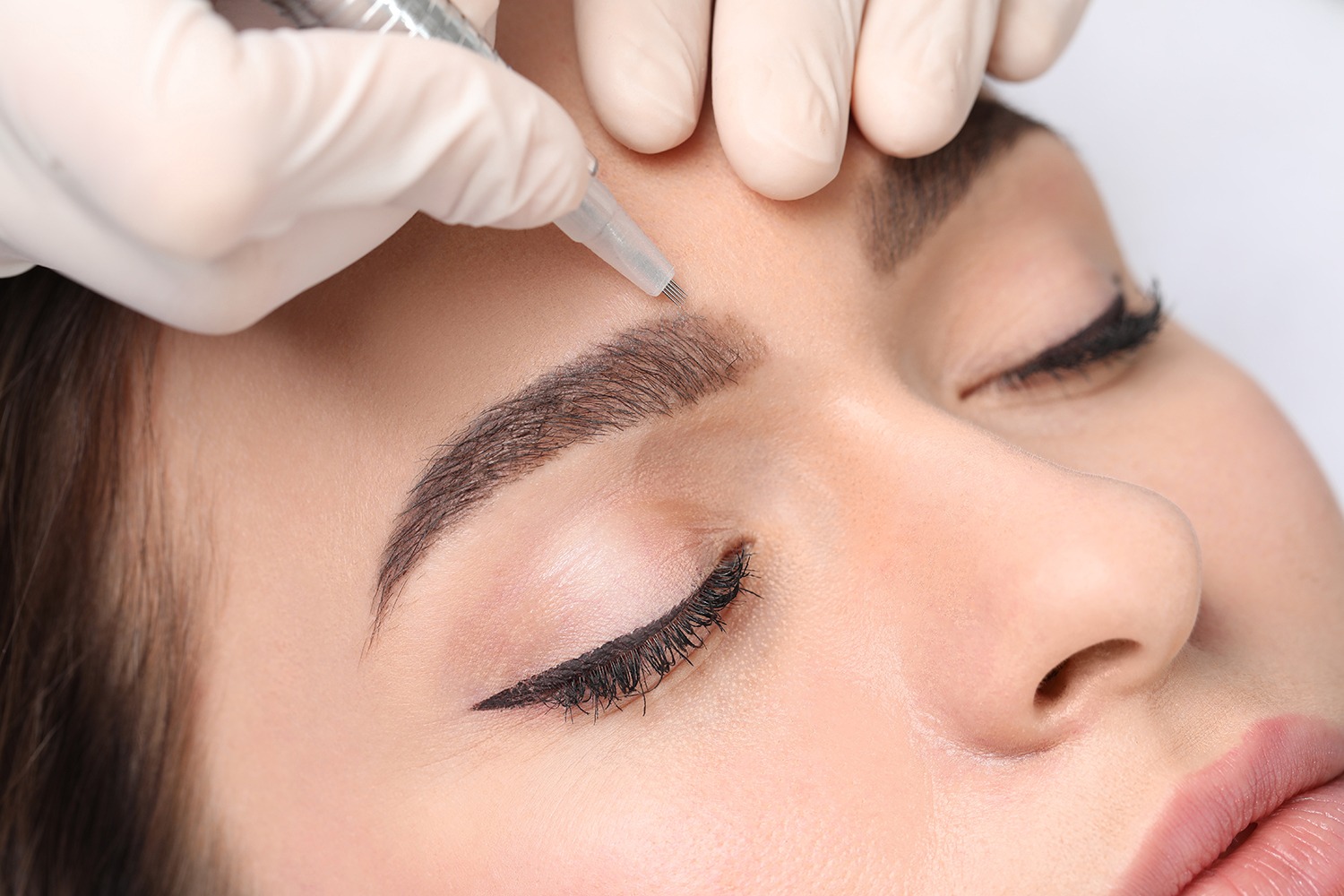 McModernskin_Shoreline_microblading_session02